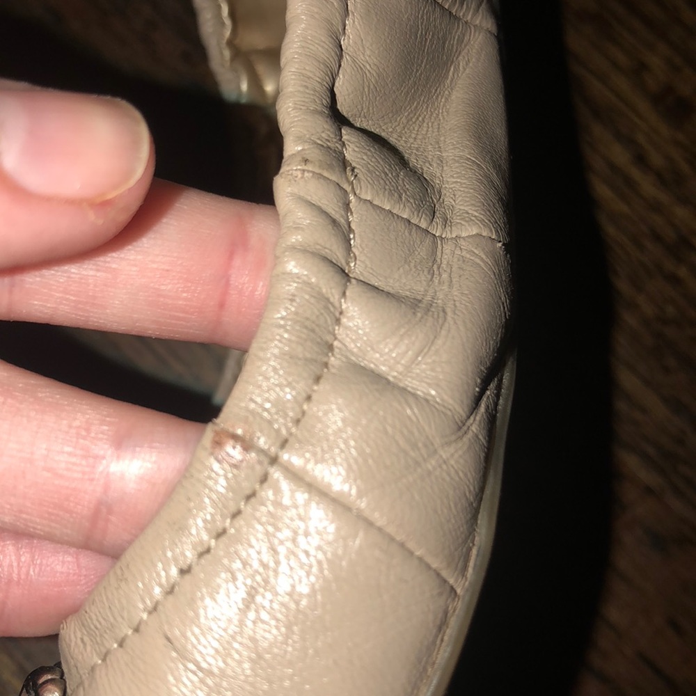 Tan & gold Tahari flats - Picture 11 of 13